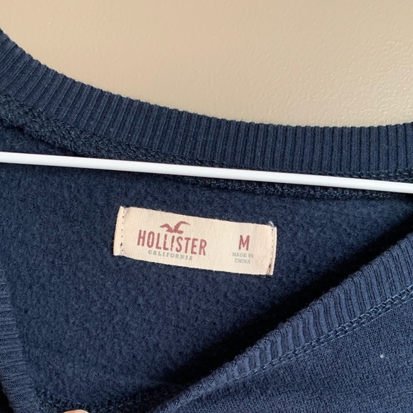 Hollister LA navy crew neck - Picture 4 of 4